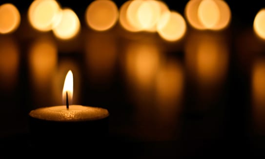 candlelit-memory